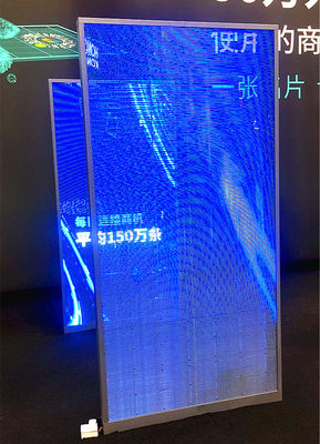 Cina Layar LED Transparan Ringan Mudah Menginstal Tanda LED Berdiri Gratis pemasok